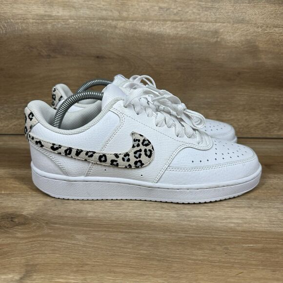 Nike Women's Court Vision Low Leopard Swoosh White DD9665-100 Size 8.5 - Picture 1 of 8